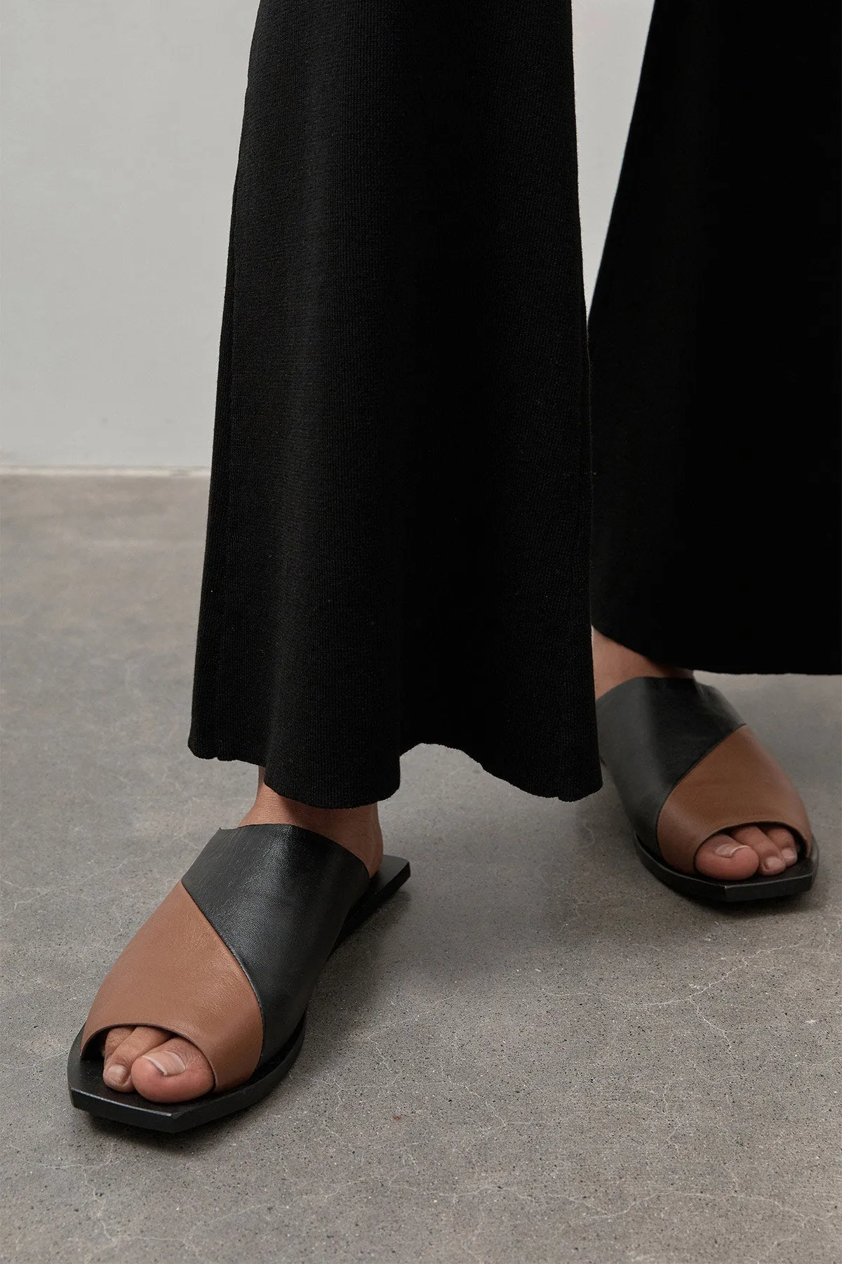 Asymmetrical Slide