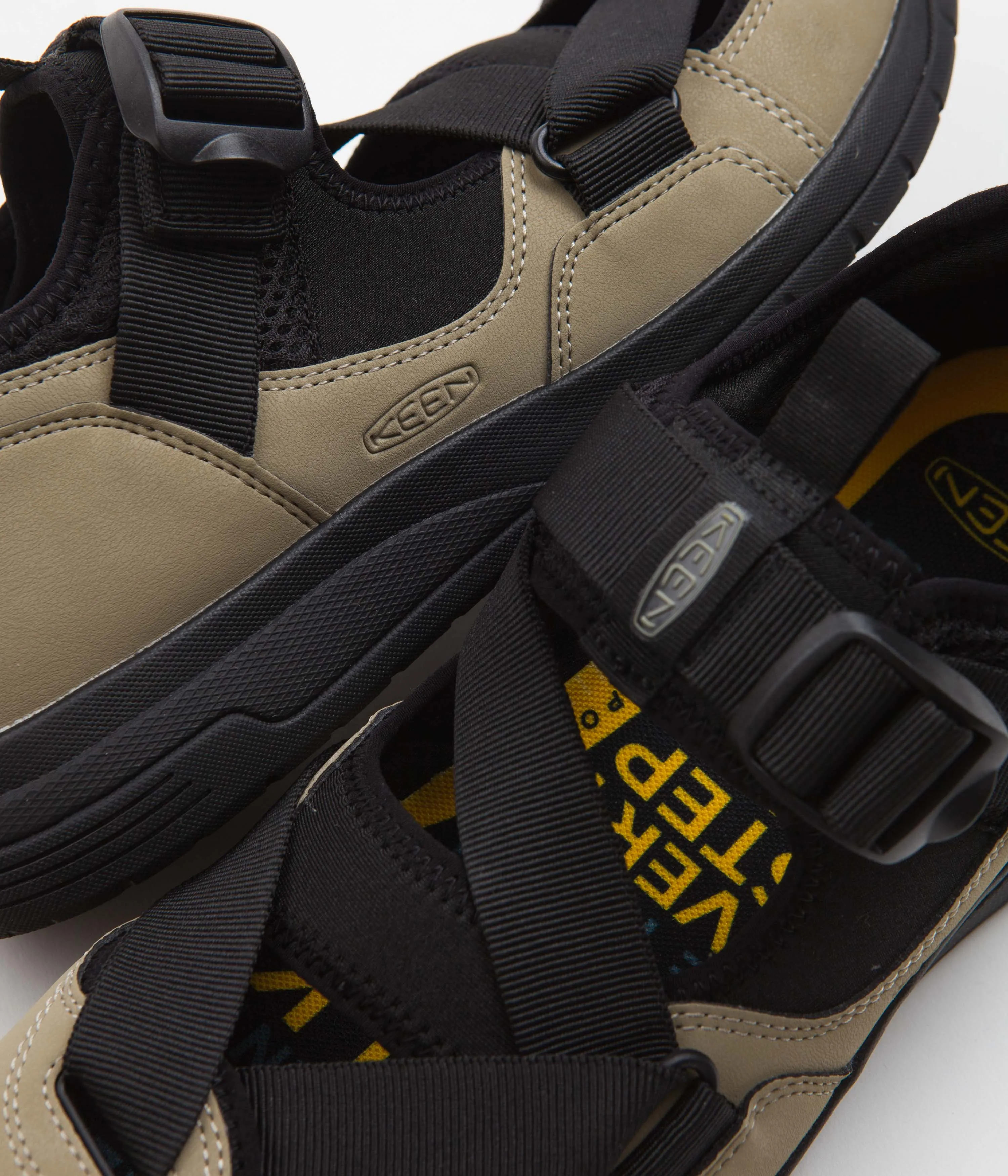 Keen Zerraport Trail Sandals - Timberwolf / Black