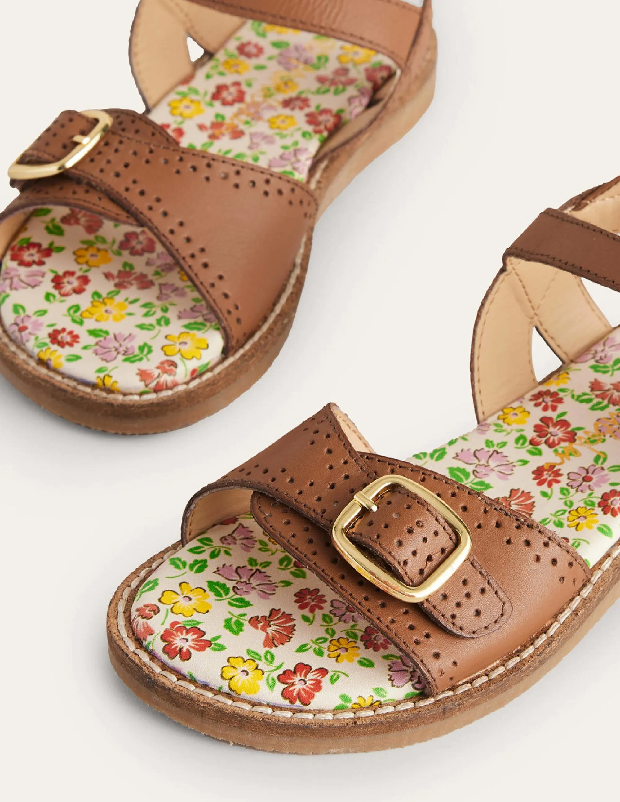 Leather Buckle Sandals-Tan