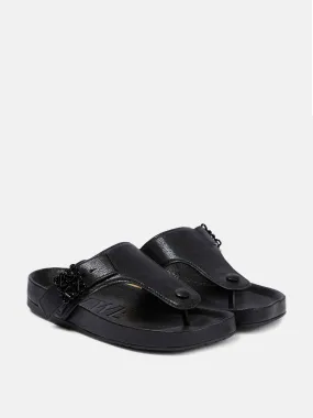 Leather thong sandals