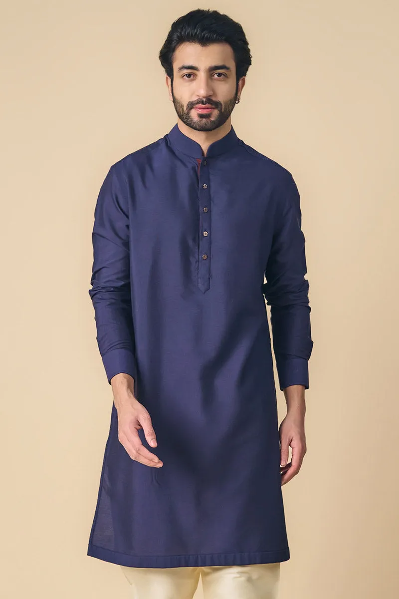 Navy Kurta With Contrast Edge Detailing